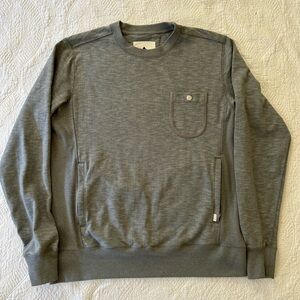 Men’s Burton DryRide sweater. Grey size L. Front zip pockets/ chest pocket. Nice